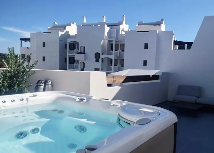 Penthouse With Jacuzzi, Ocean And Pool Views * パルム・マール