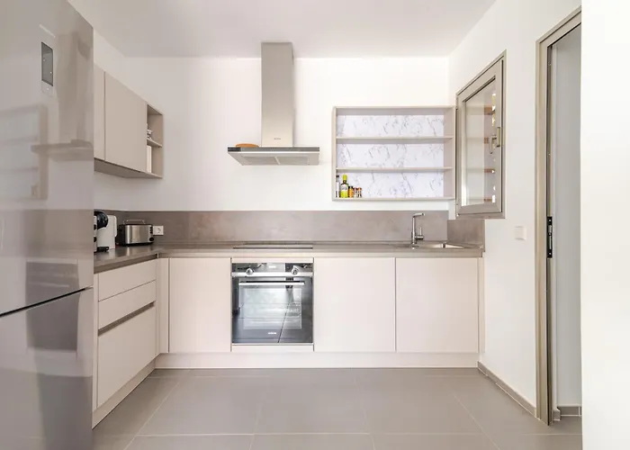 Penthouse With Jacuzzi, Ocean And Pool Views Palm-mar