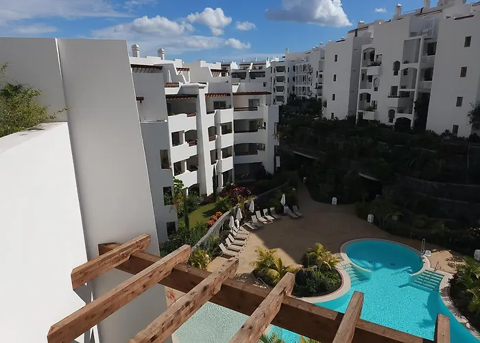 Penthouse With Jacuzzi, Ocean And Pool Views Apartamento