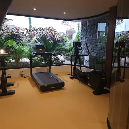 Penthouse With Jacuzzi, Ocean And Pool Views Appartamento Palm-mar
