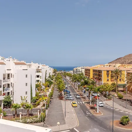 Penthouse With Jacuzzi, Ocean And Pool Views